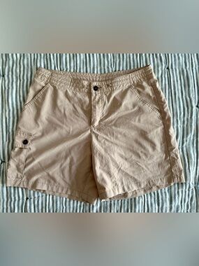 Patagonia Size 6 Kahaki Intercontinental Shorts